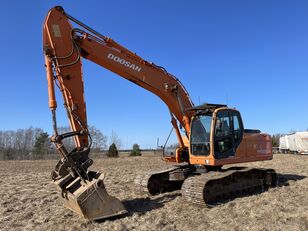 Doosan DX225 LC bager guseničar