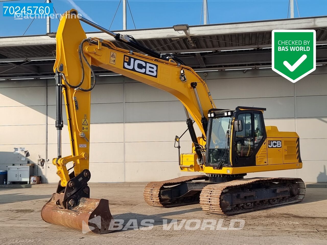 JCB 220 X L 4F bager guseničar