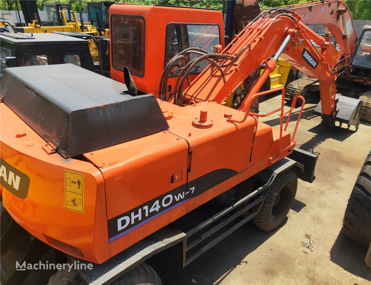 Doosan DH140W bager točkaš