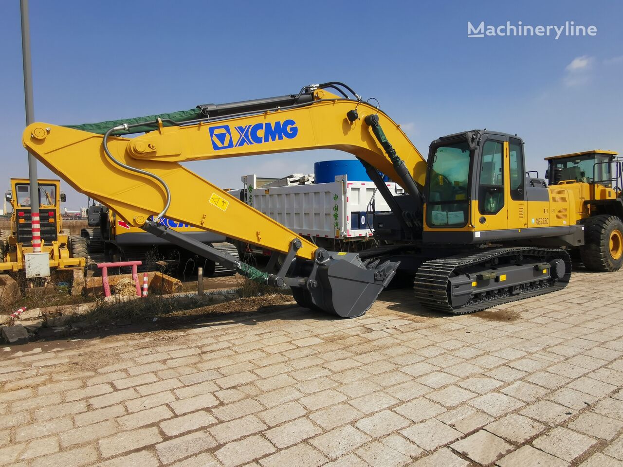 novi XCMG NEW XE235C Mining Excavator for Quarry bager točkaš