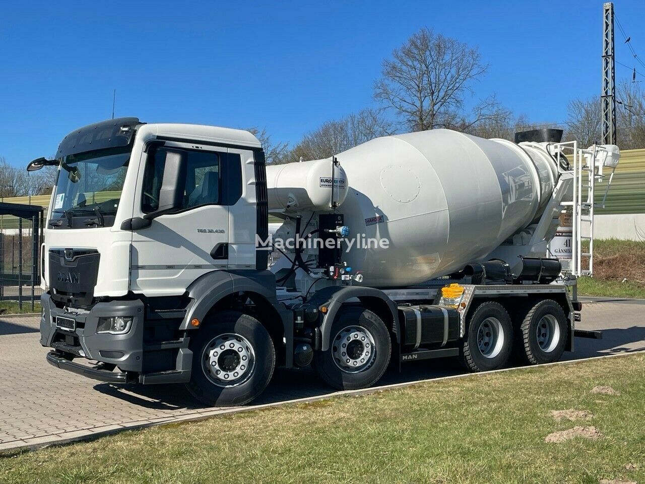 novi Euromix MTP MTP EM 9 L TG 3  na šasiji MAN TGS 32.430  kamion s mešalicom za beton