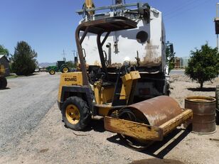 BOMAG BW122D kompaktor s jednim valjkom