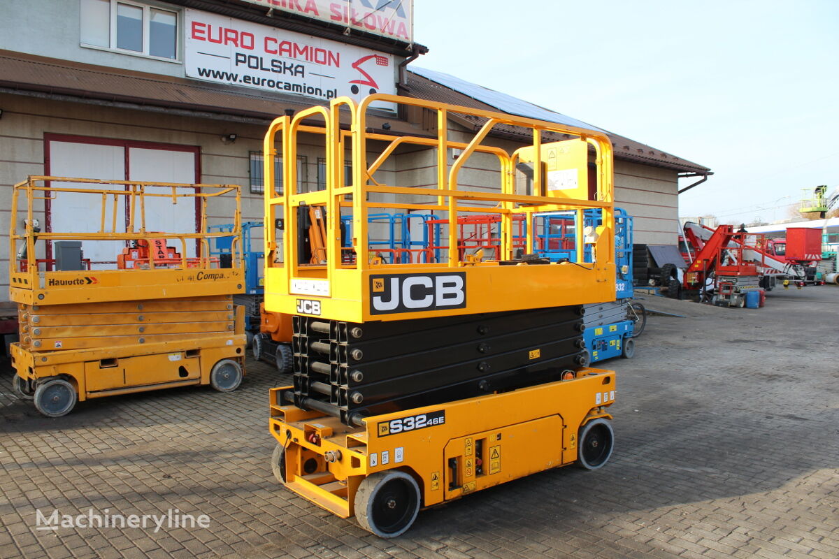 JCB 3246E - 12 m like new scissor lift Genie 3246 Haulotte makazasta platforma