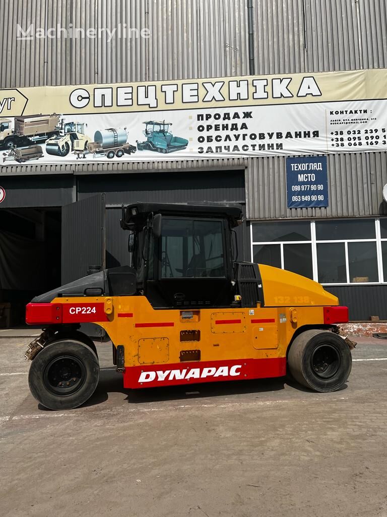 Dynapac CP224W pneumatski valjak