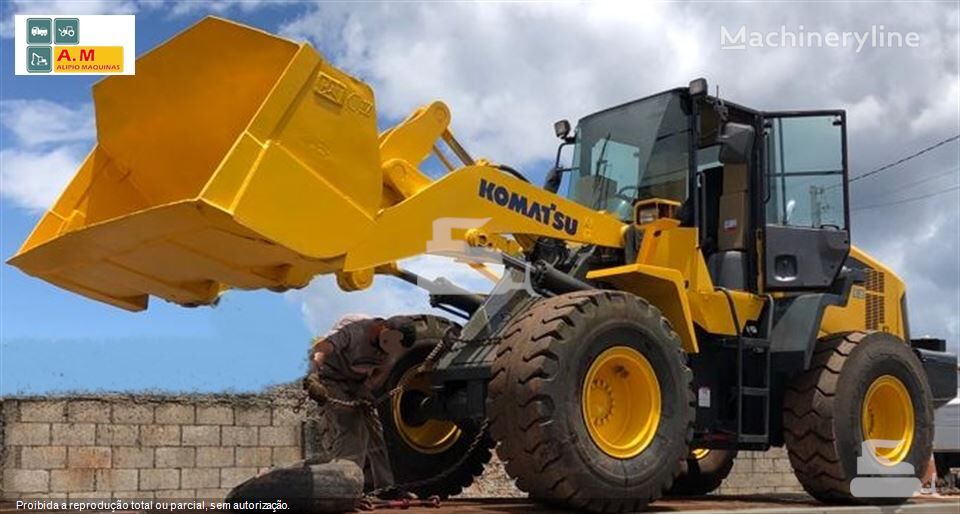 Komatsu WA320 prednji utovarivač