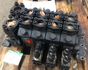 VOLVO hydraulic distributor for L180 prednji utovarivač