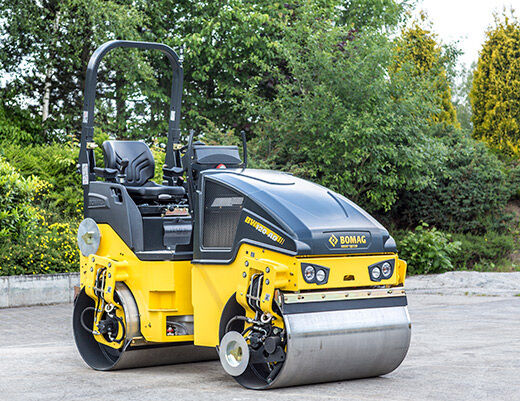 BOMAG  BW120AD-5 valjak za asfalt