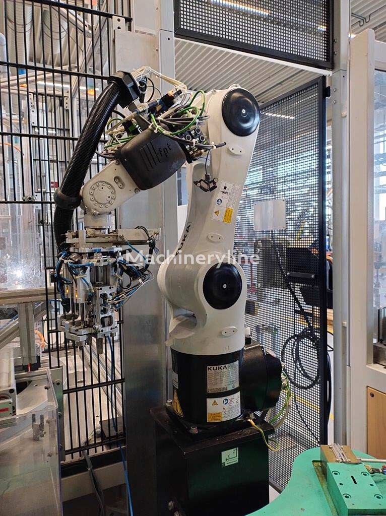 KUKA KR 10 R900 sixx industrijski robot